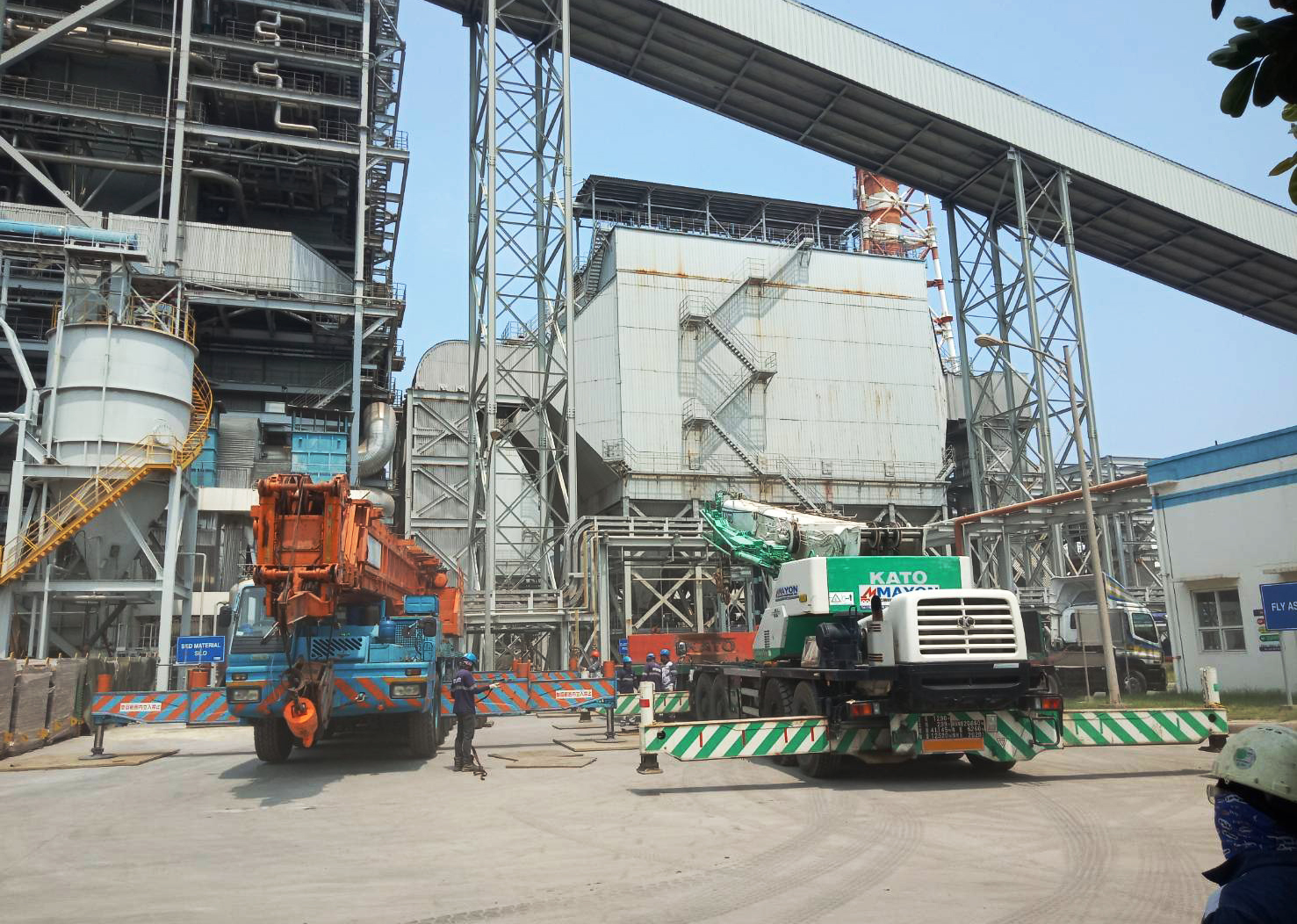 200tons All Terrain Crane For Rent At CoalFired Power Plant In Calaca